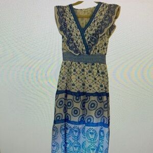 Elegant Blue and Cream Midi Dress